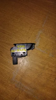 Vw Polo 6 Leftside Front Window Switch