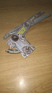 Toyota Corolla Runx Right Front Window Mechanism