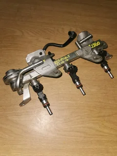 Renault Clio 4 900t Complete Injector Rail