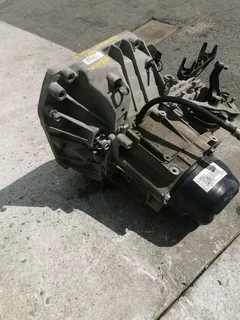 RENAULT CLIO 4 900T GEARBOX