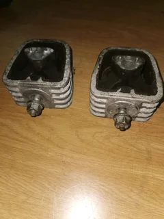 MERCEDES BENZ A160 FRONT ENGINE MOUNTING R250.00 PERSIDE