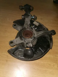 MERCEDES BENZ A160 PASSENGER SIDE COMPLETE HUB STUB AXLE