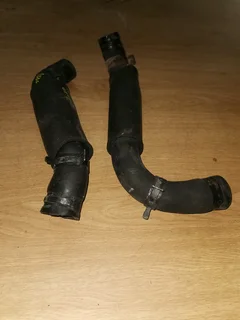 HYUNDAI GETZ D3EA 3 CYLINDER TOP AND BOTTOM RADIATOR HOSE R120.00 Each