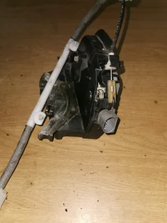 BMW E46 DRIVERSIDE DOOR CATCH