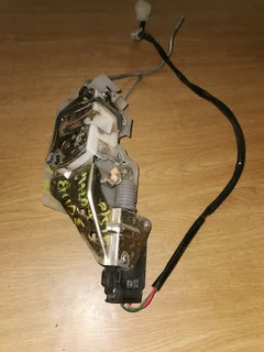 Mazda Etude B6 160ie Left Front Door Catch