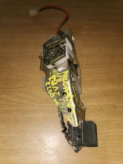 Mazda Etude B6 160ie Left Rear Door Catch