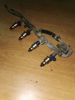 MAZDA ETUDE B6 160IE COMPLETE INJECTOR RAIL