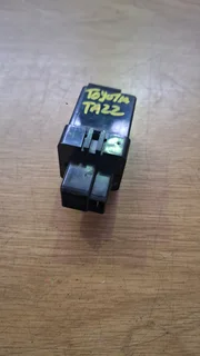 Toyota Tazz Conqeust Flasher Unit