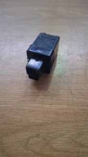 TOYOTA TAZZ CONQEUST FLASHER UNIT