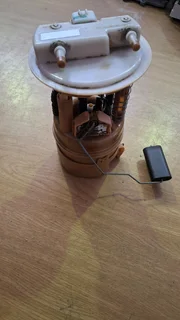 RENAULT CLIO 4 900T PETROL PUMP UNIT