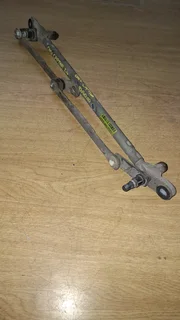 CHEV CAPTIVA 2.4 WIPER MECHANISM