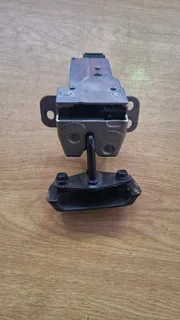 CHEVROLET CAPTIVA 2.4 REAR SCREEN ACTUATOR/CATCH/LOCK