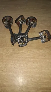 HYUNDAI/KIA G4LF 2018 2021 PISTON &#43;CONROD R550.00 EACH