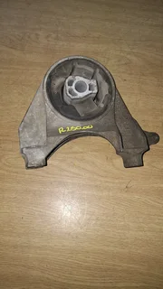 Chevrolet Captiva 2.4 Front Gearbox Mounting