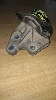 Chevrolet Captiva 2.4 Gearbox Mounting