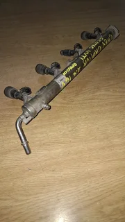 CHEVROLET CAPTIVA 2.4 COMPLETE INJECTOR RAIL