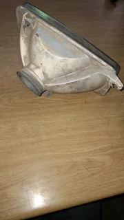 VW JETTA 2 PASSENGER SIDE HEADLIGHT