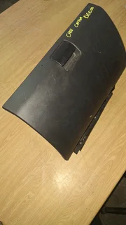 Chevrolet Captiva Glove Box