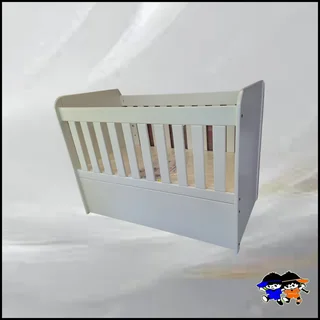 Cots, Chest Draws and Compactums: Home decor and Furniture