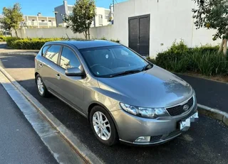 2012 Kia Cerato Hatchback