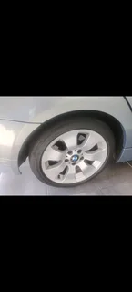 2005 BMW 323i E90 - Low Mileage 86k (1 owner)