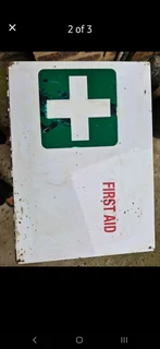 9FIRST AID BOX