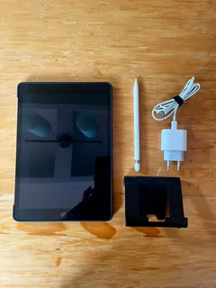Apple iPad 9th Gen + Apple Pencil – Excellent Condition