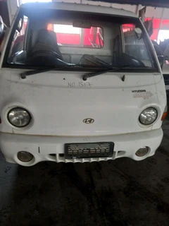 Hyundai H100 Bakkie Stripping For Parts