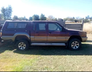 Mistubushi Bakkie Stripping For Parts, V6 6G72 Engine & Gearbox
