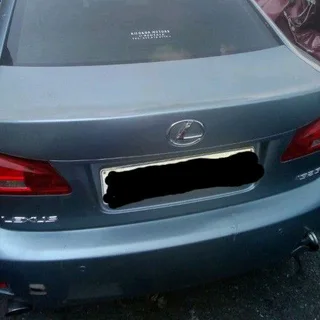 Lexus  Ix 250i Stripping For Parts