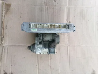 LEXUS V8 GEARBOX/COMPUTER BOX/STARTER