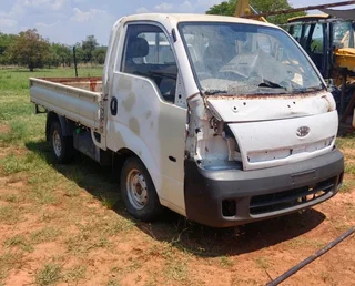KIA 2.7 Bakkie Stripping For Parts