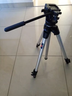 Canon Speedlite Flash and Manfrotto Tripod