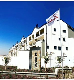 Female flat mate wanted for only 2 or 3 months in Sandown, Parklands North