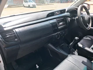 Toyota hilux 2.4gd6 single cab diesel ⛽️