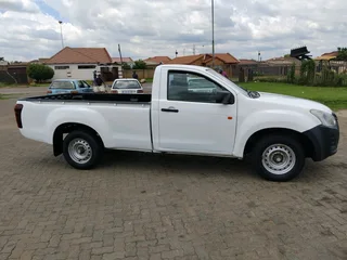 2020 Isuzu Dmax 250diesel single cab