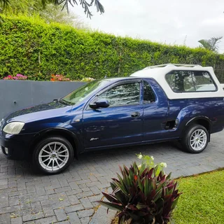 2009 Opel 1.4i Corsa Gamma Sport Bakkie. Excellent Condition!