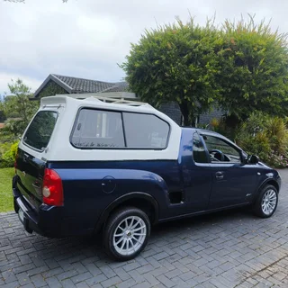 2009 Opel 1.4i Corsa Gamma Sport Bakkie. Excellent Condition!
