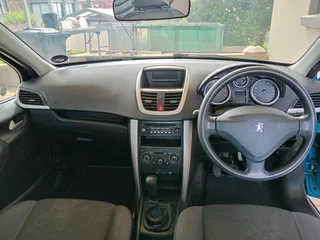 2013 Peugeot 207 1.4