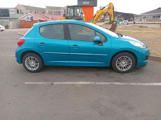 2013 Peugeot 207 1.4