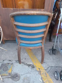 Vintage wooden chair R899