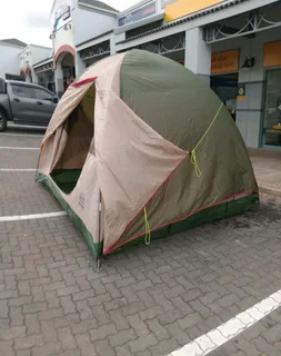 CAMP MASTER 5 SLEEPER CAMPING TENT