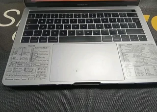 MACBOOK PRO 2017,INTEL CORE i5&#64;3.1 GHz,8GB RAM,256GB SSD R6999
