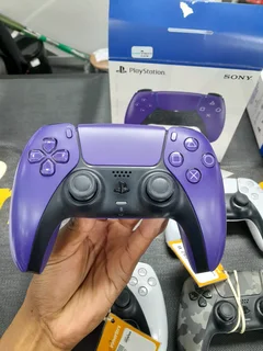 PS5 CONTROLLERS ONLY 3 LEFT