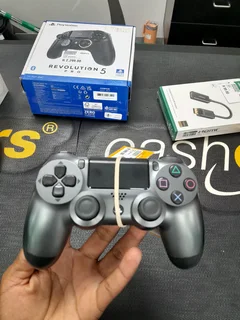 PS4 CONTROLLERS ONLY 2 IN STOCK
