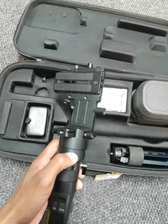 Zhiyun crane 2 stabilizer with focus motor,12-18 hours runtime R3999