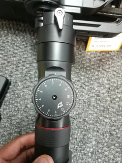 Zhiyun crane 2 stabilizer with focus motor,12-18 hours runtime R3999