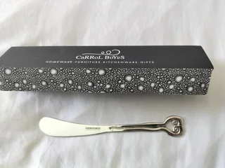 CaRRol BoYes butter knife and London Culinary Concepts cheese knife
