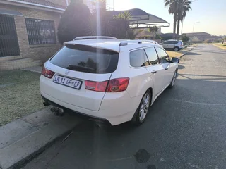 2.4 Honda Accord Tourer 2011 A/TK24 engine 193000km on clock currently.Lots of features ,All working