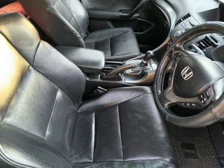 2.4 Honda Accord Tourer 2011 A/TK24 engine 193000km on clock currently.Lots of features ,All working